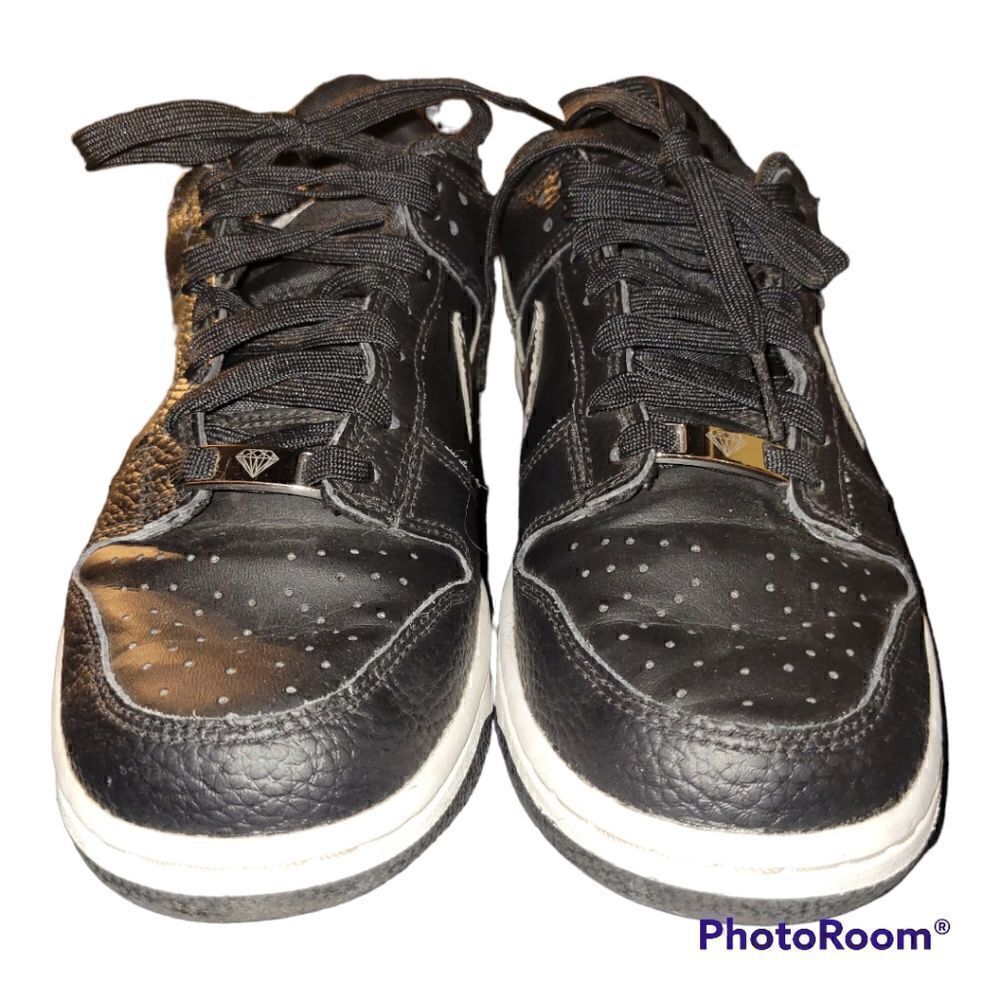 Nike Dunk  Low Spurs size 7 Y.  ^